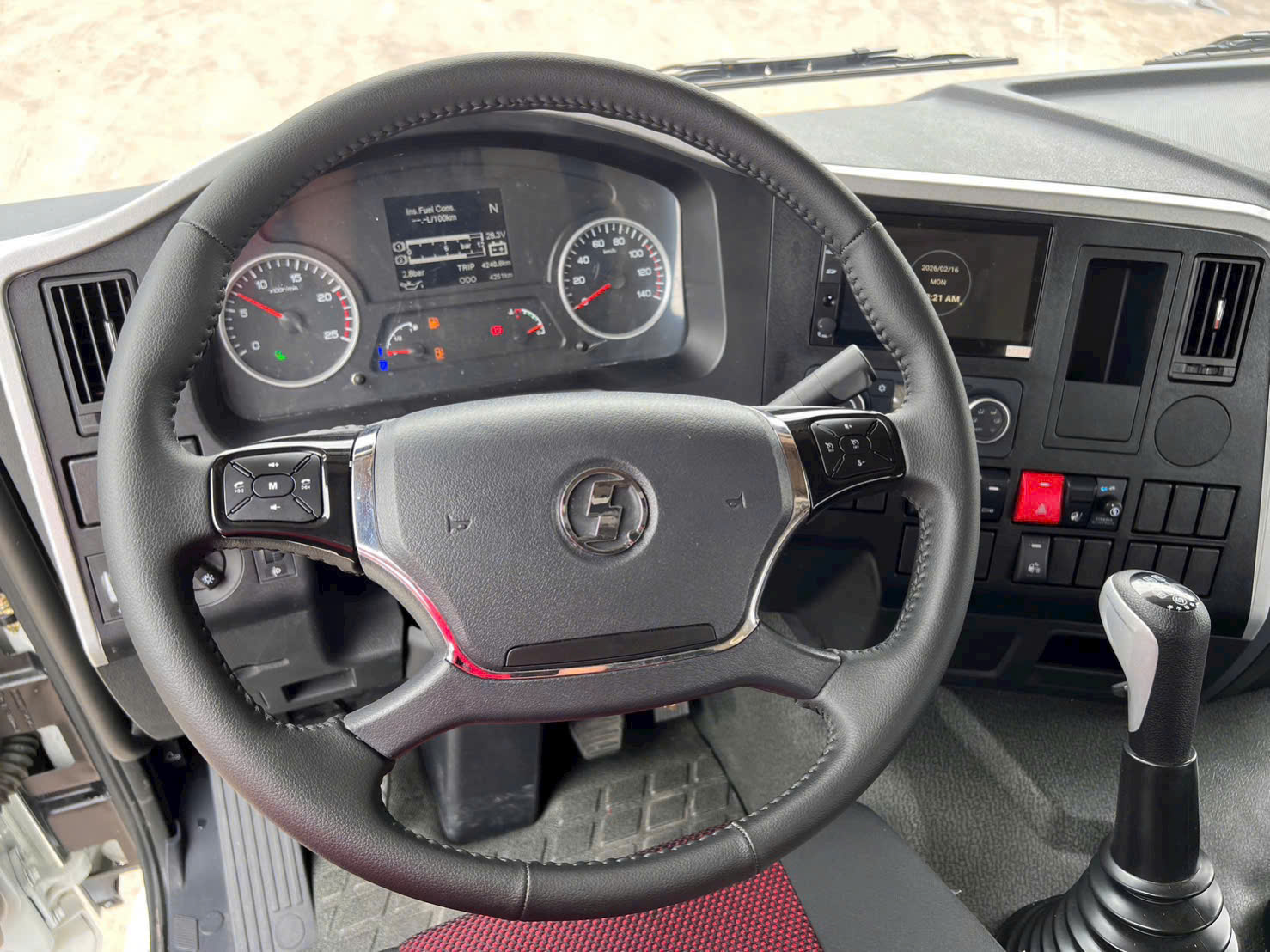 xe đầu kéo shacman 340hp 1 cầu X3000 siêu tiết kiệm dầu giá tốt